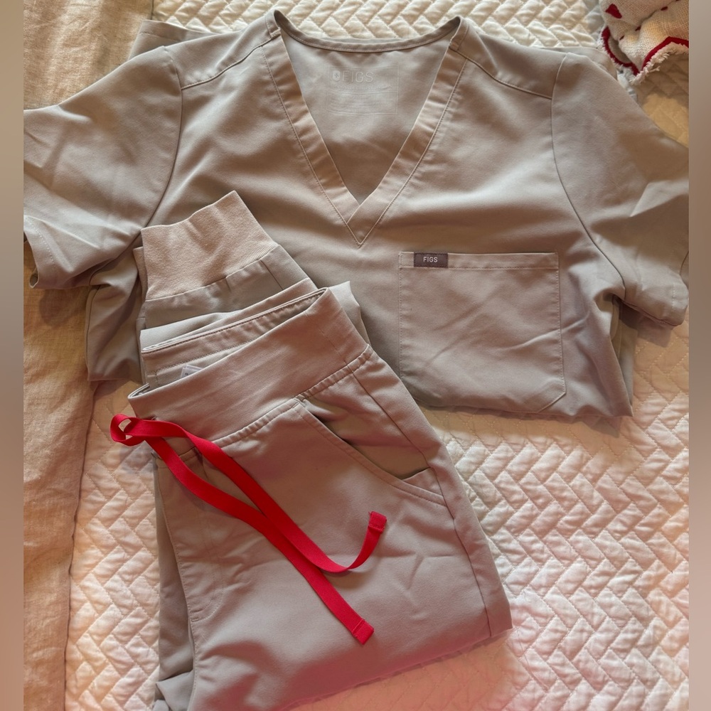 Figs scrub set. Top small. Bottoms small petite. Color stone.